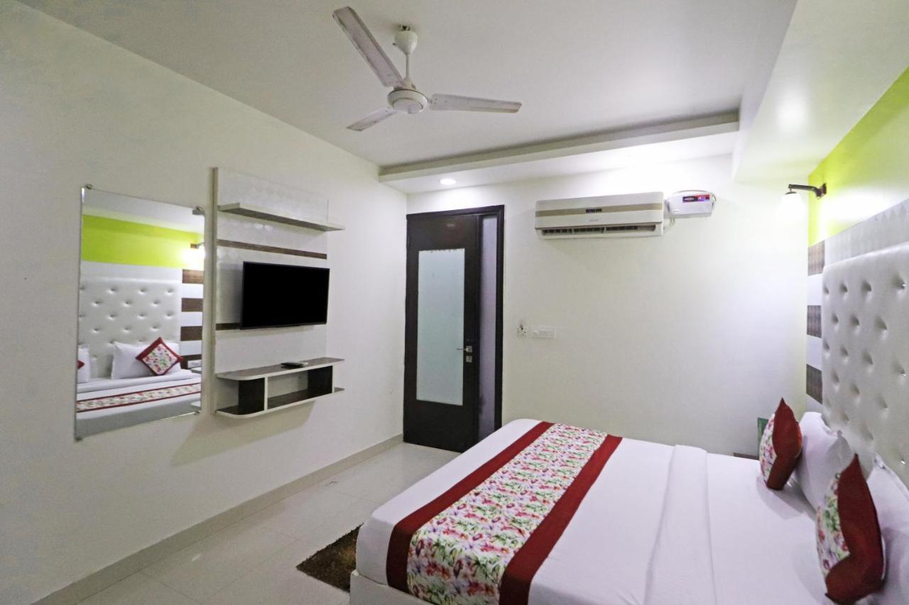 Hotel Star Inn Suite - Delhi Airport Ню Делхи Екстериор снимка