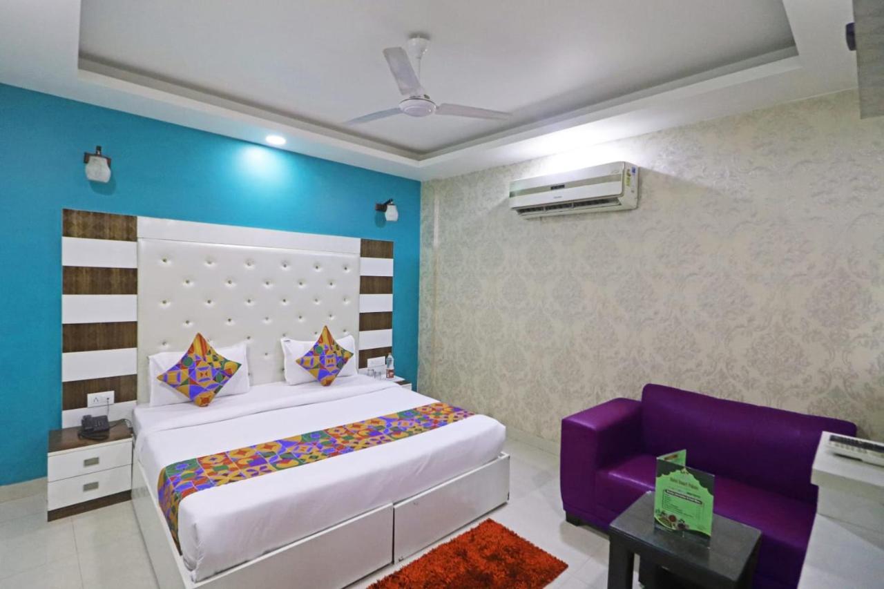 Hotel Star Inn Suite - Delhi Airport Ню Делхи Екстериор снимка