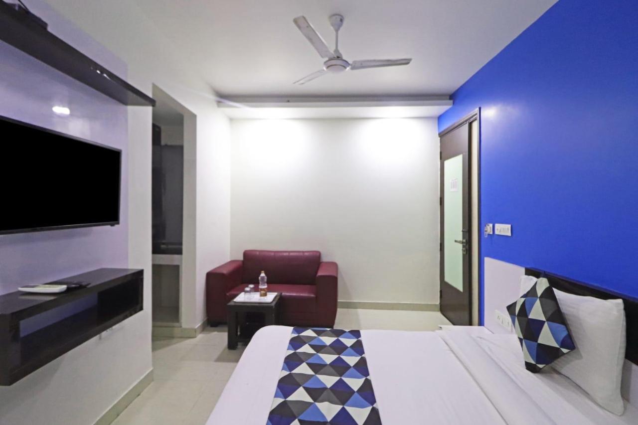 Hotel Star Inn Suite - Delhi Airport Ню Делхи Екстериор снимка